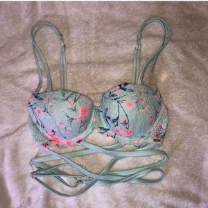 PINK Victoria Secret bra